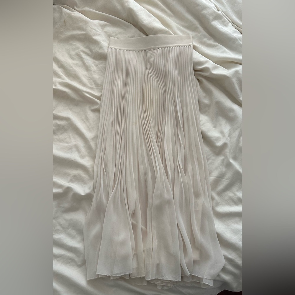Aritzia Wilfred Twirl Skirt - Small Birch